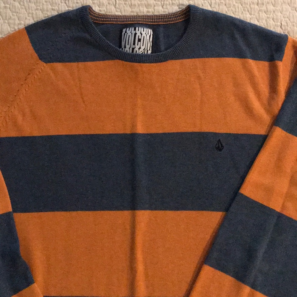 Mens XL Volcom Long Sleeve Lightweight Sweater